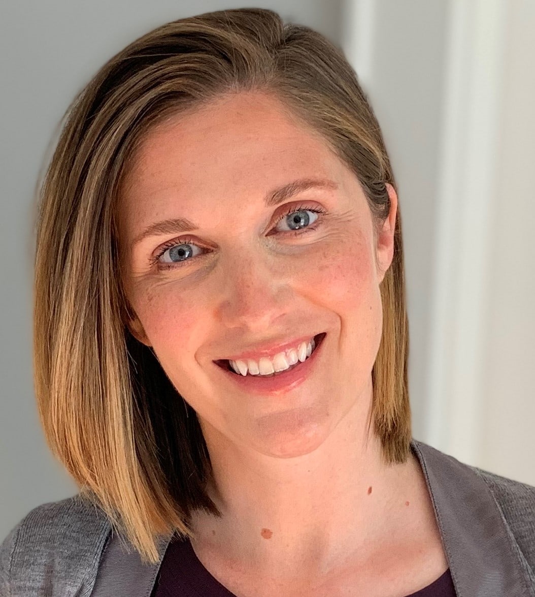 Caitlin Ramsey Headshot