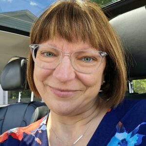 Heidi Welch Headshot